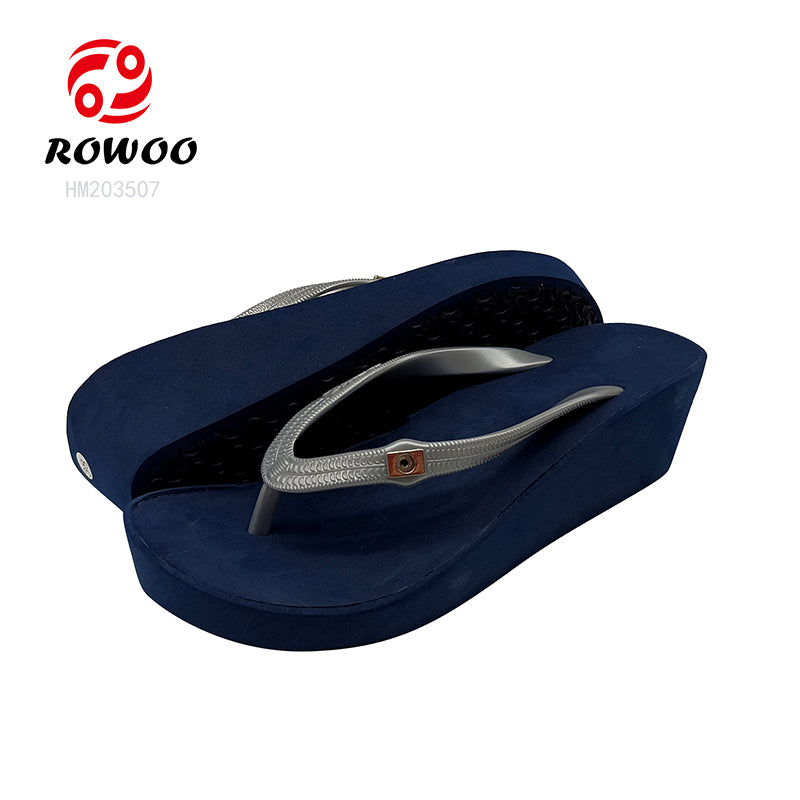 2024 Summer Women's Casual Wedge Flip Flops Lightweight Open Toe Style for Beach Use Custom Logo