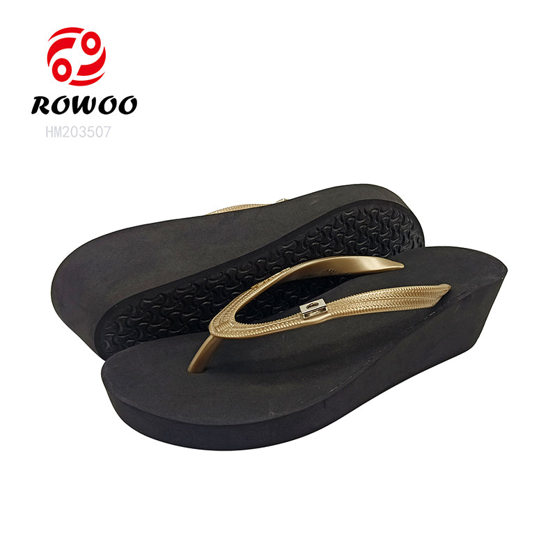 2024 Summer Women's Casual Wedge Flip Flops Lightweight Open Toe Style for Beach Use Custom Logo